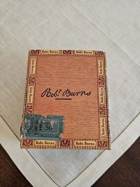 Vintage 50's Robt. Burns 5 Cent Cigarellos Small Cigar Box w/ Blue Tax Stamp